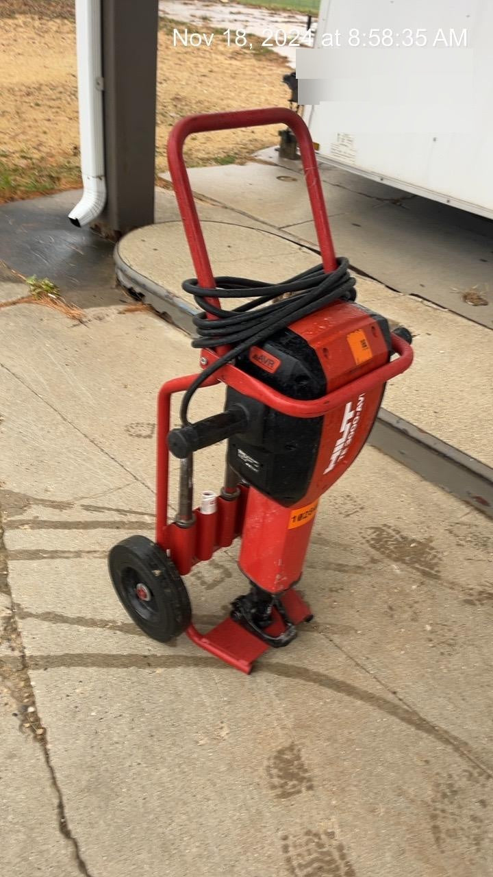 2020 HILTI TE 3000-AVR