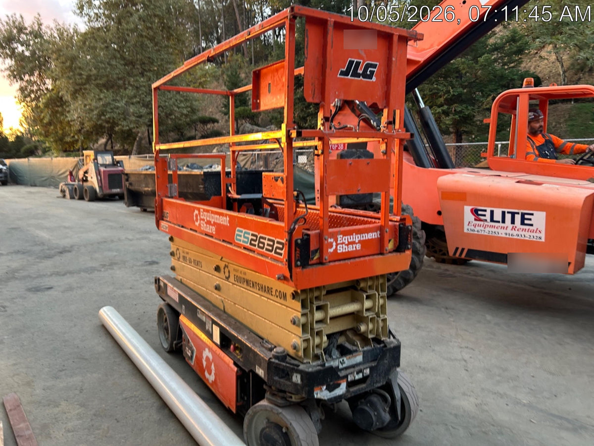 2022 JLG ES2632