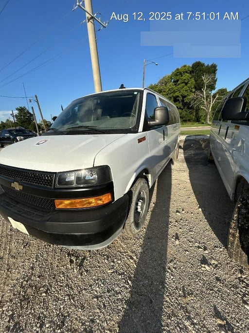 2023 CHEVROLET Express Van - Rental