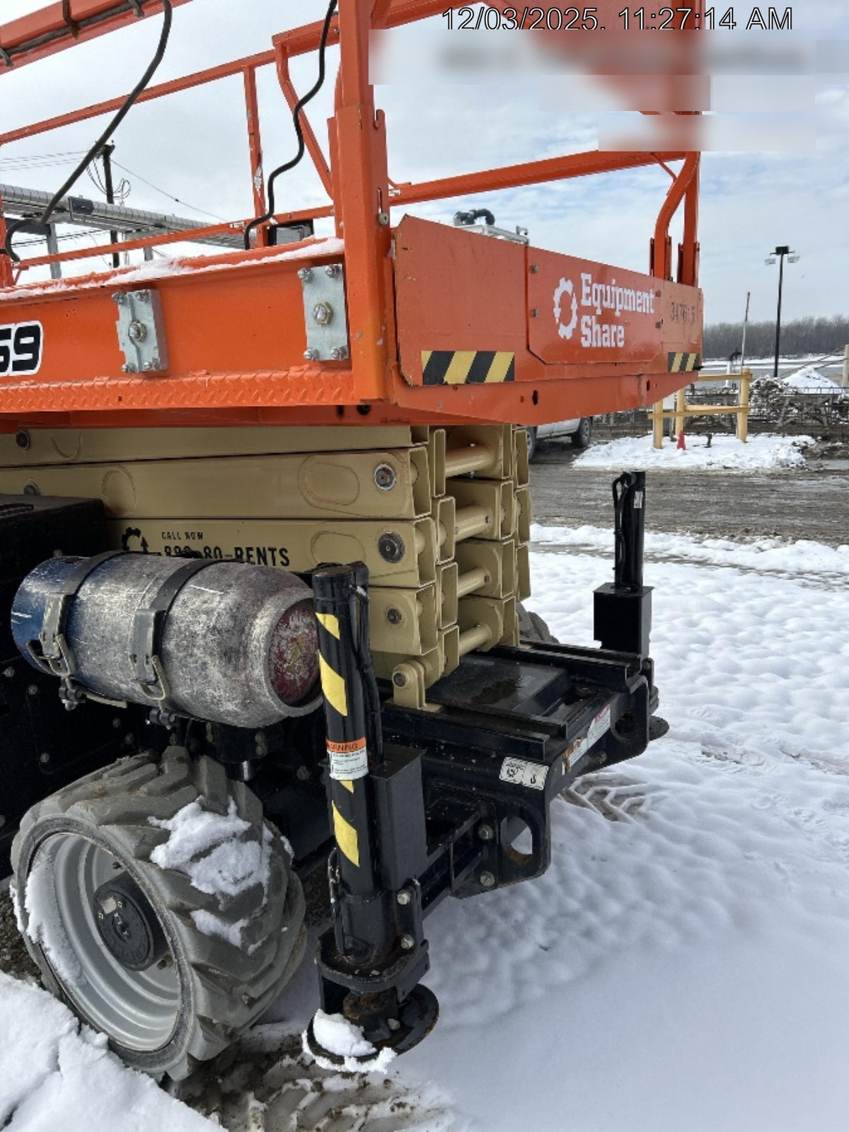 2023 JLG RT3369