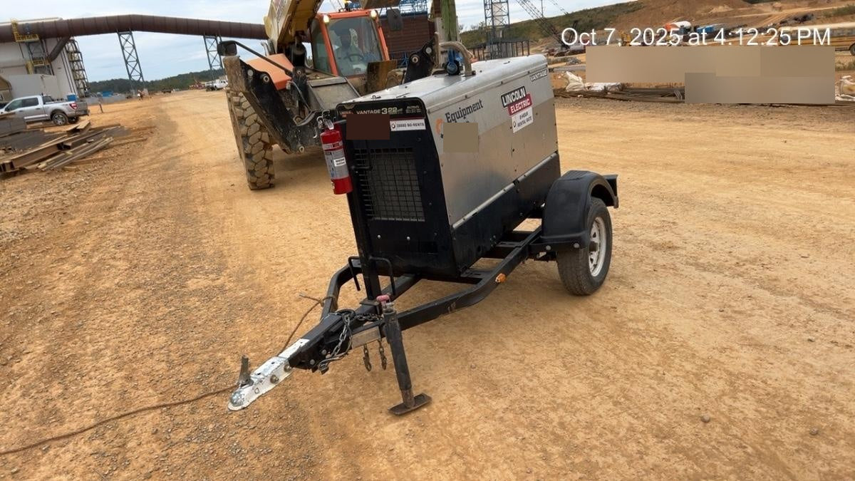 2019 Lincoln Electric Vantage 322 Welder Ready-Pak 3, Two wheel trailer, Fender and Light kit, Cable Rack