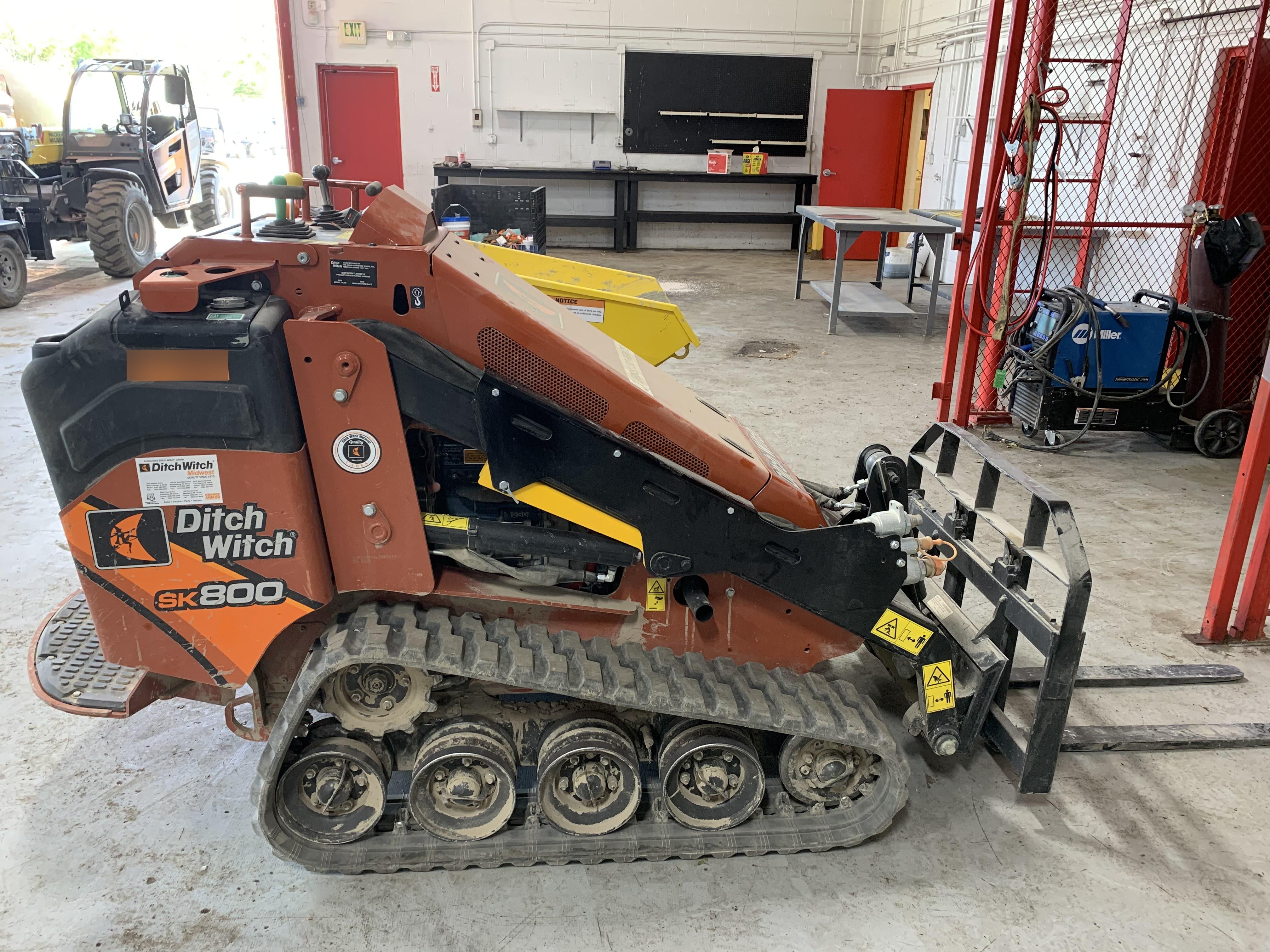 2020 DITCH WITCH SK800A