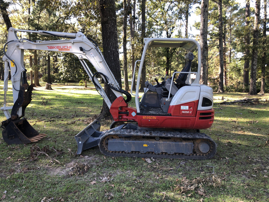 2020 TAKEUCHI TB250-2