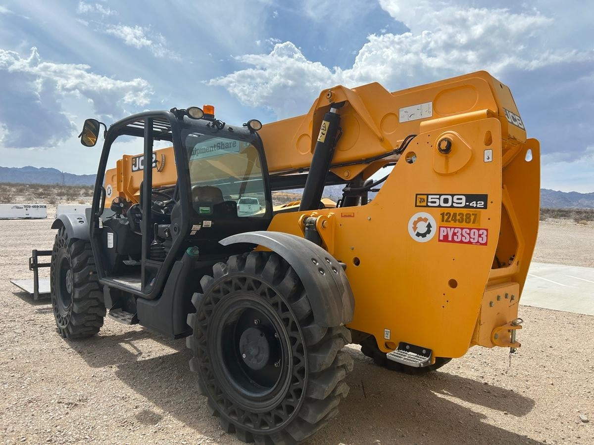 2021 JCB 509-42