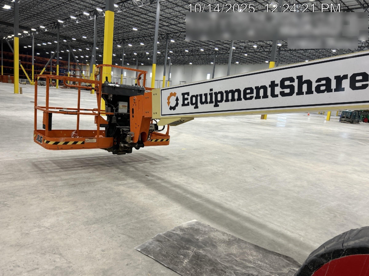 2021 JLG 600S