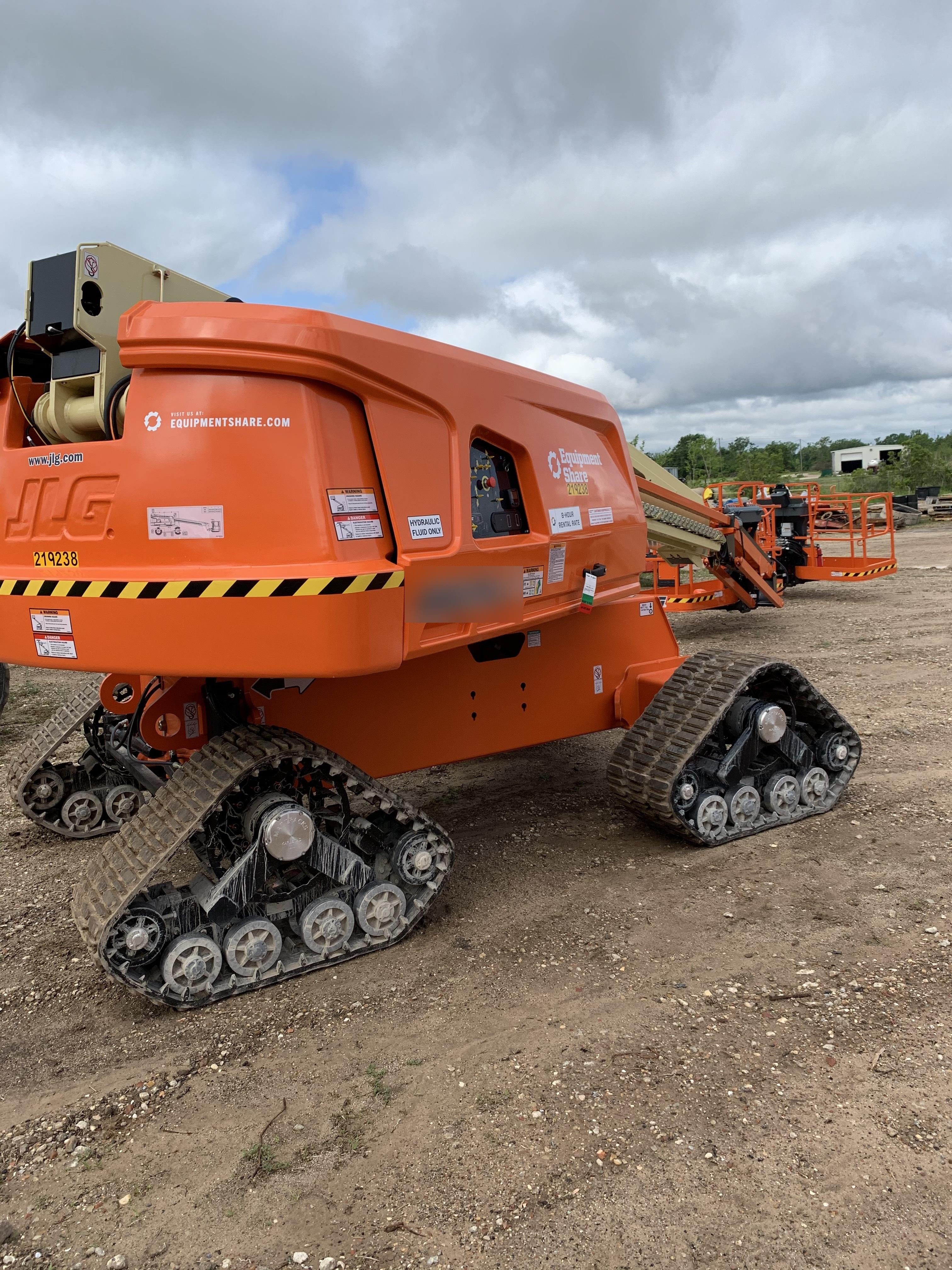 2022 JLG 660SJ Quad Track