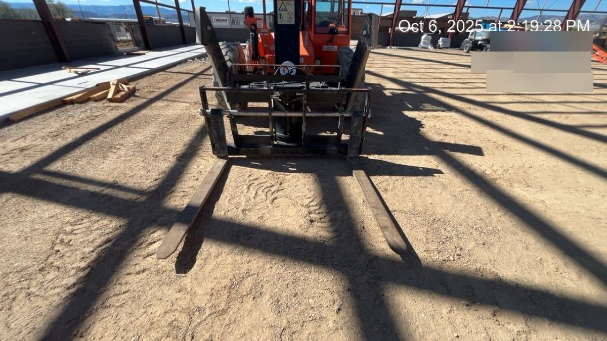 2024 JLG 1001095418S