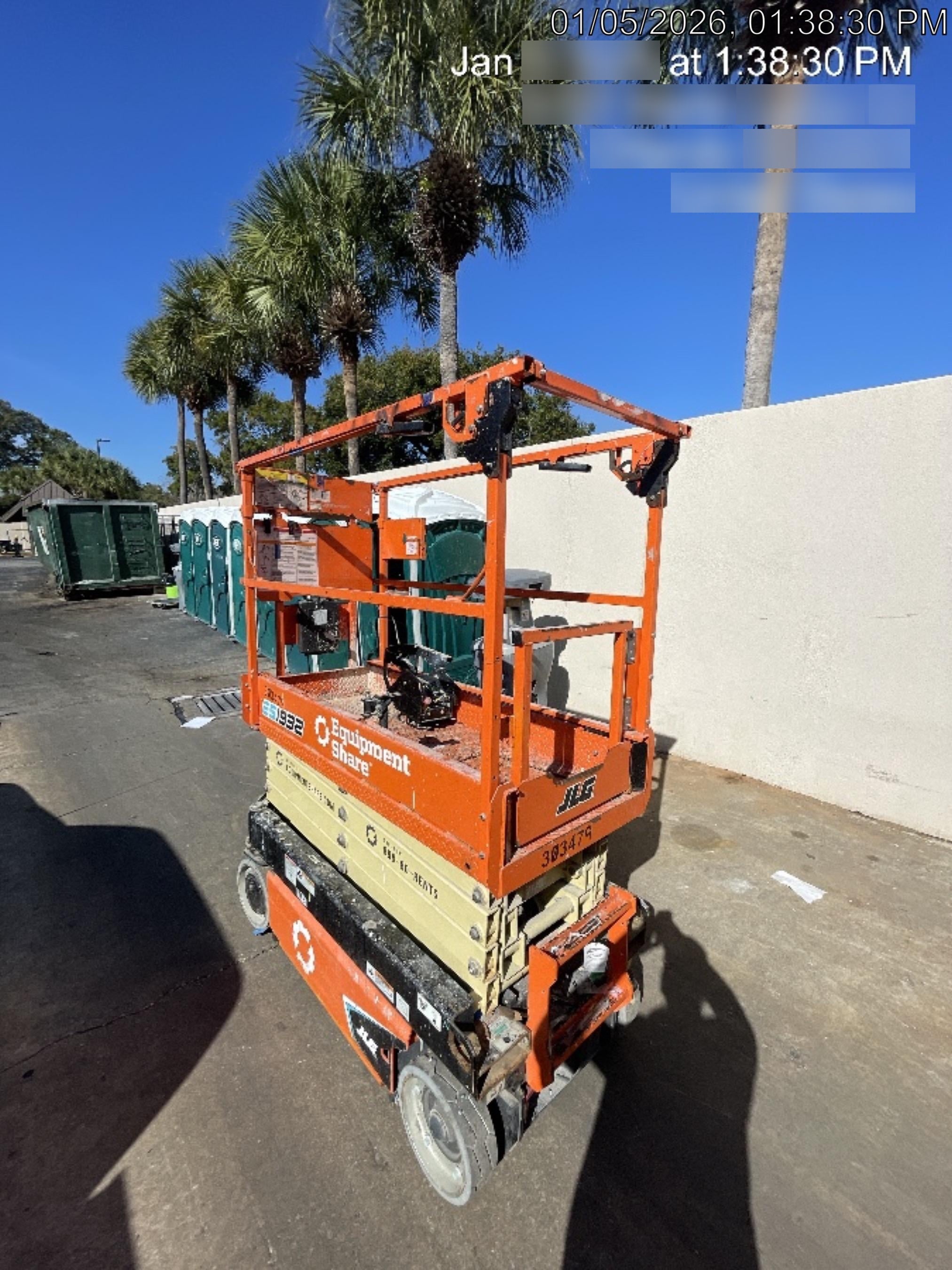 2023 JLG ES1932