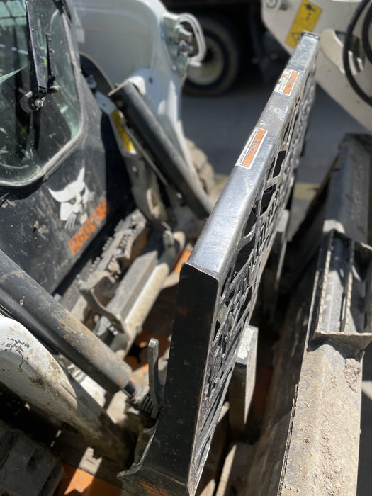 2022 PALADIN 48" Pallet Forks - Paladin