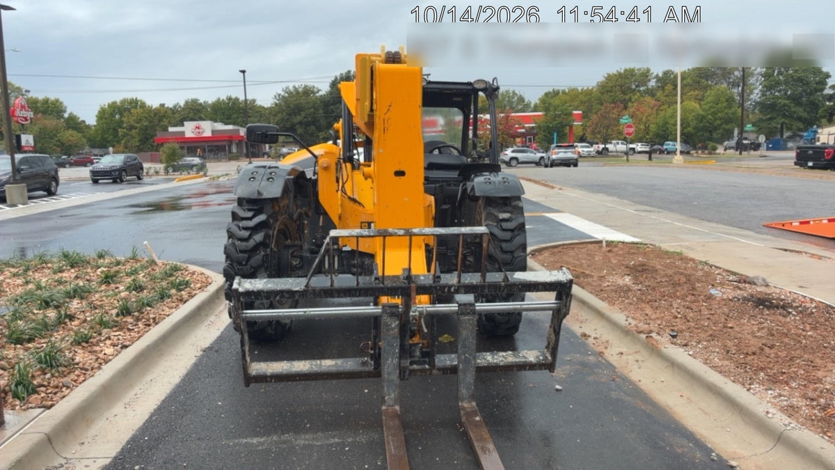 2020 JCB 509-42 Canopy, Solid Tires, Work Lights, Beacon, Aux Hydraulics, Back up Alarm, Lifting Eye, ES Decals