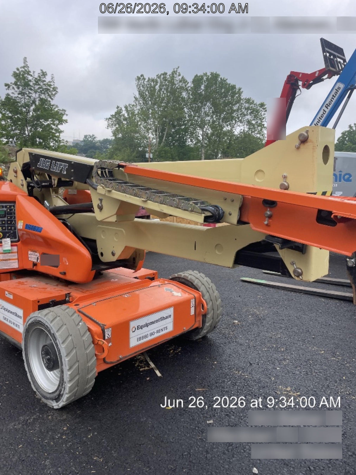 2021 JLG E450AJ