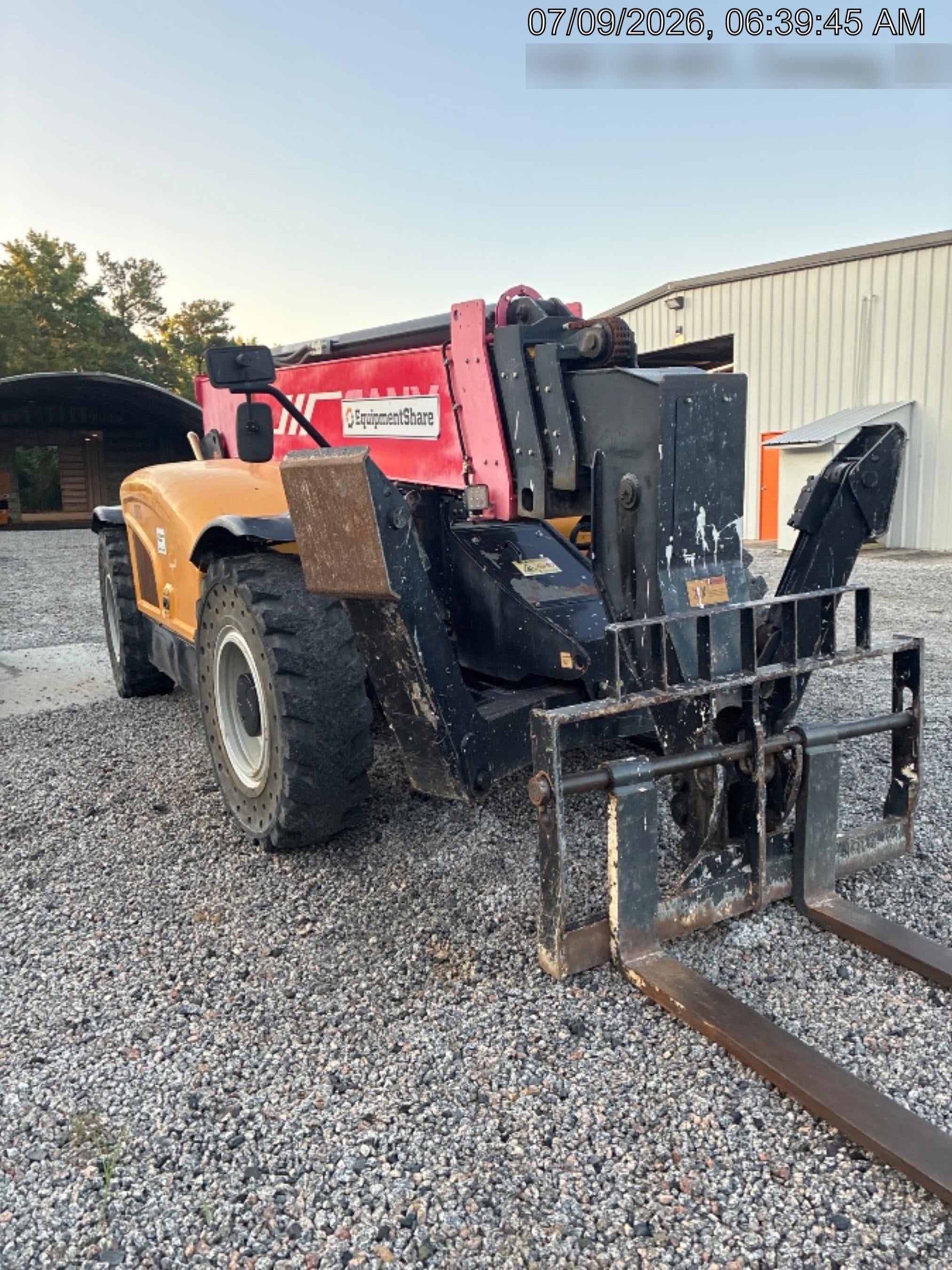 2020 SANY STH1056