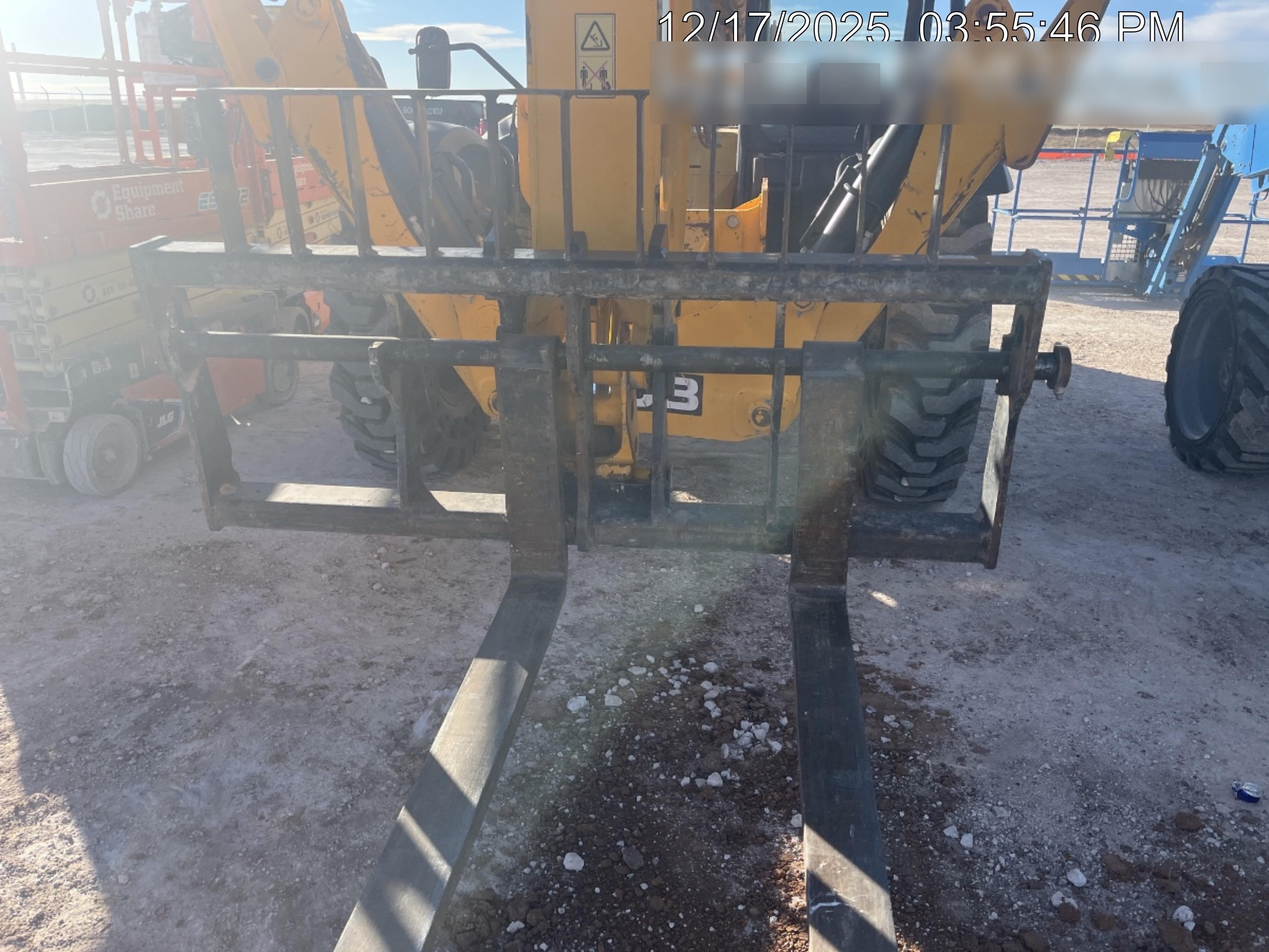 2023 JCB 510-56