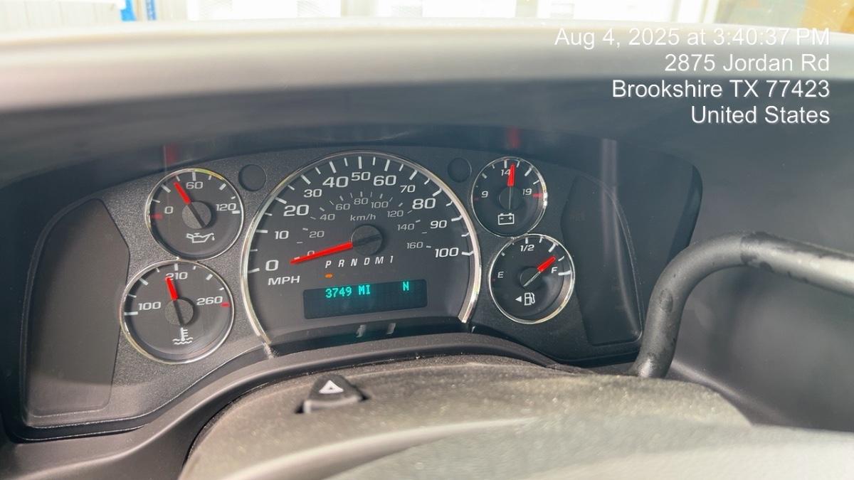 2025 CHEVROLET Express Van - Rental