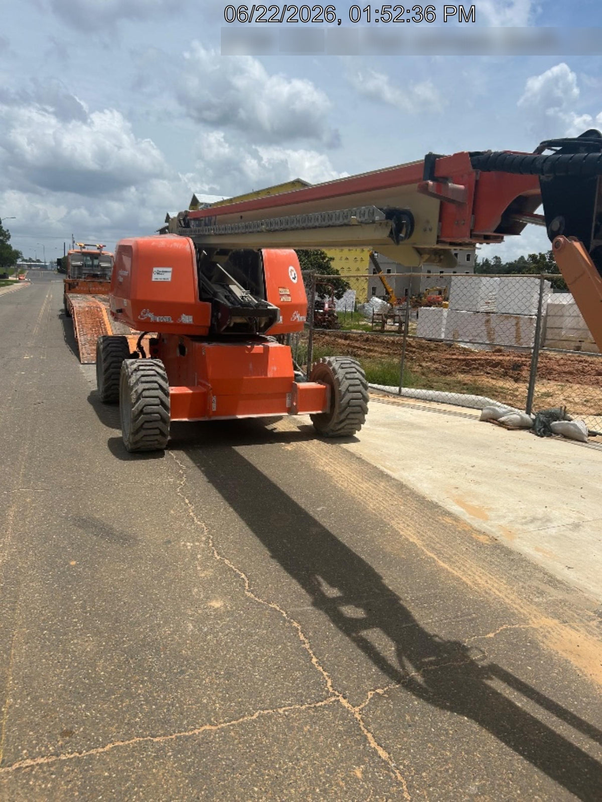 2022 JLG 660SJ