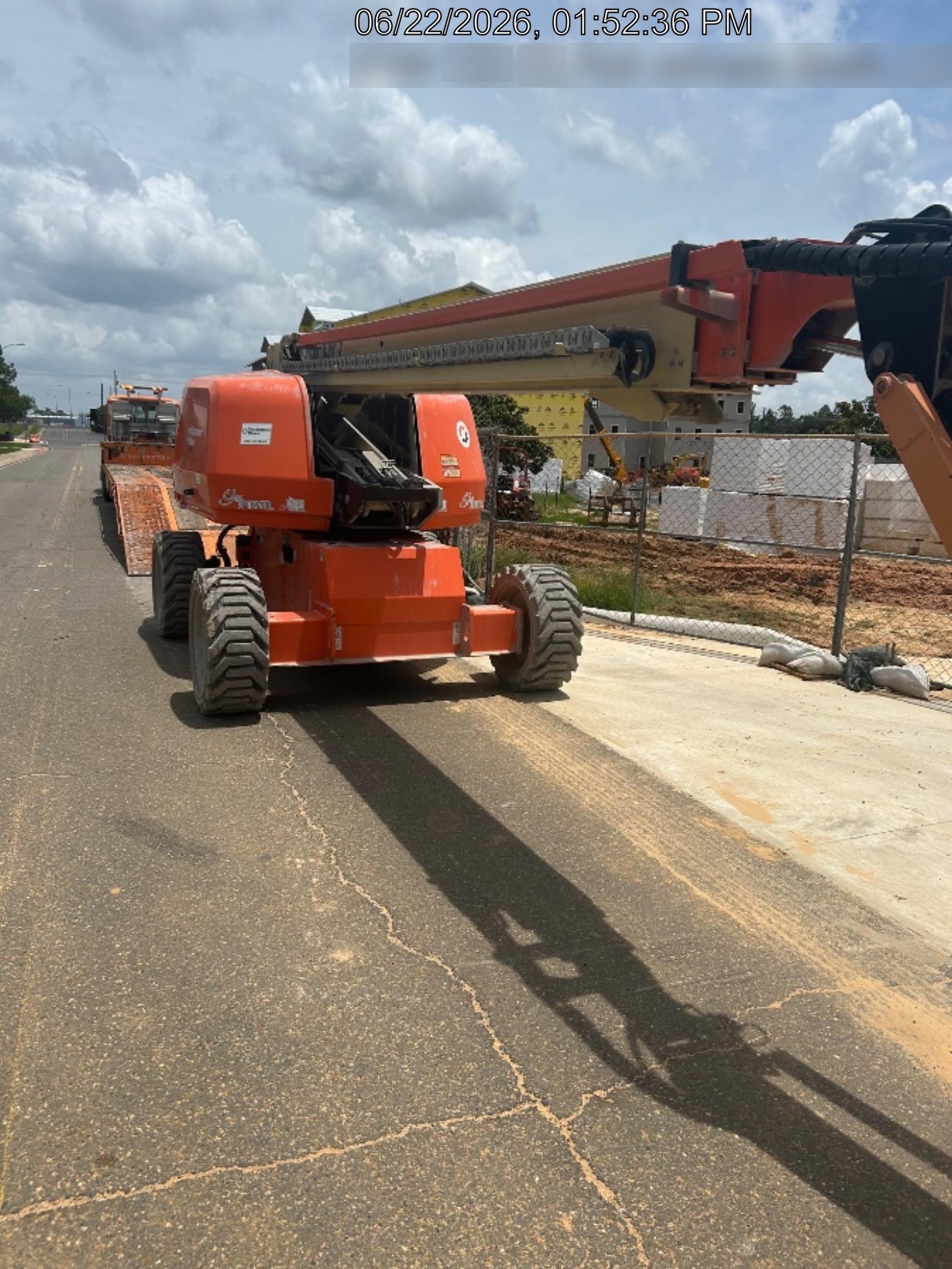 2022 JLG 660SJ