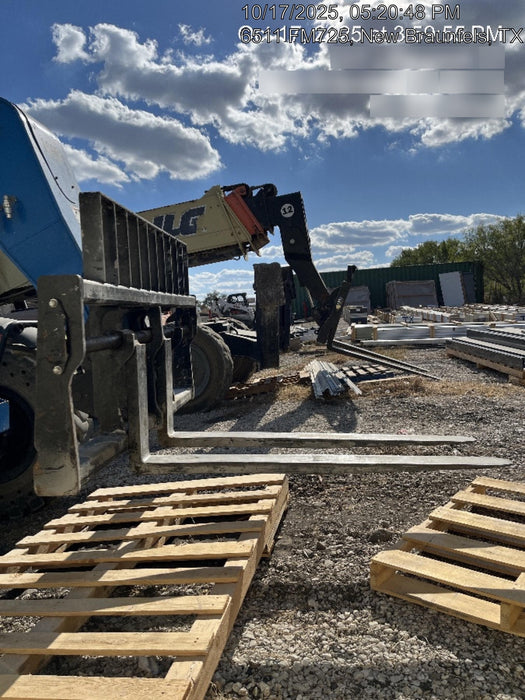 2018 Genie GTH-844 Genie GTH-844 w/ROPS, Work Lights, Solid Tires, RH Cab Mesh, Beacon, 60" Carriage and Forks