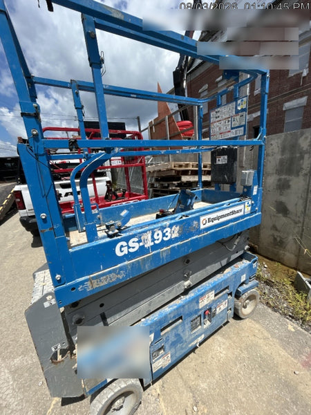 2021 GENIE GS-1932