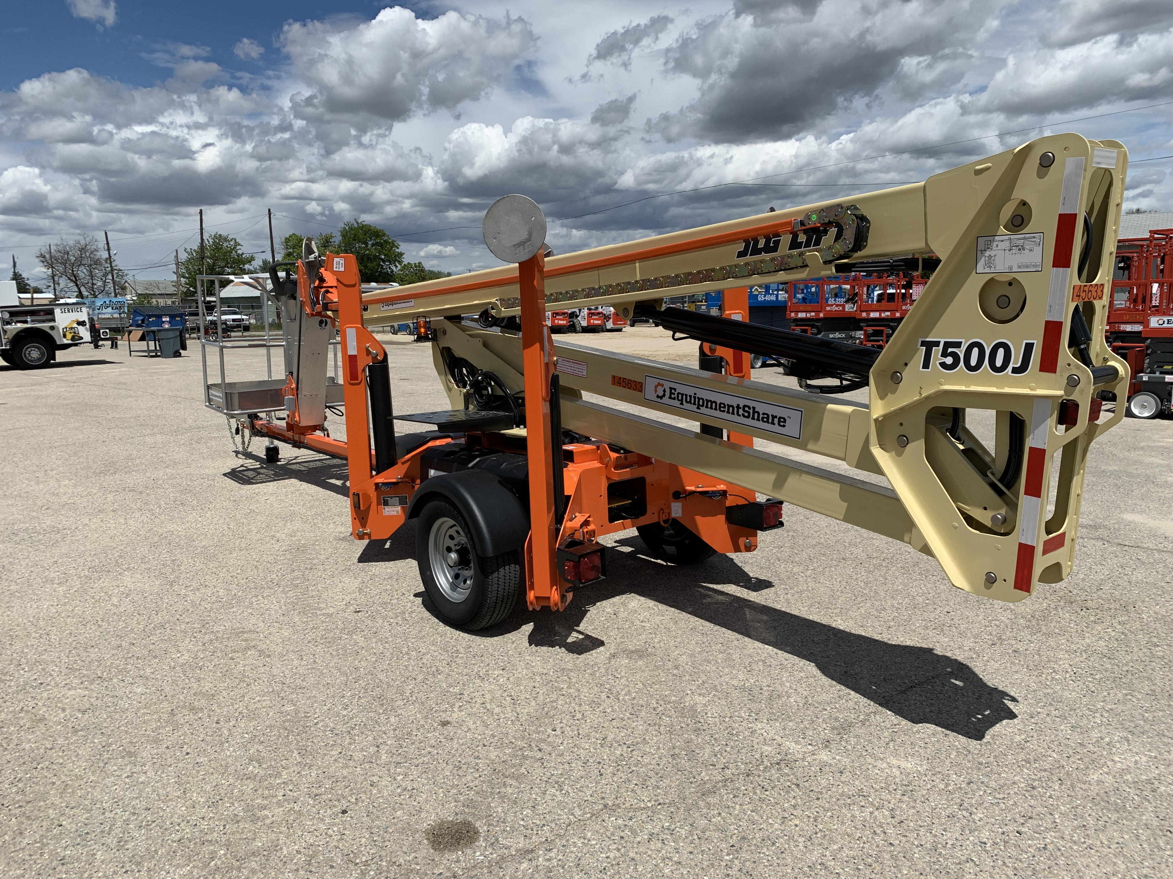 2021 JLG T500J