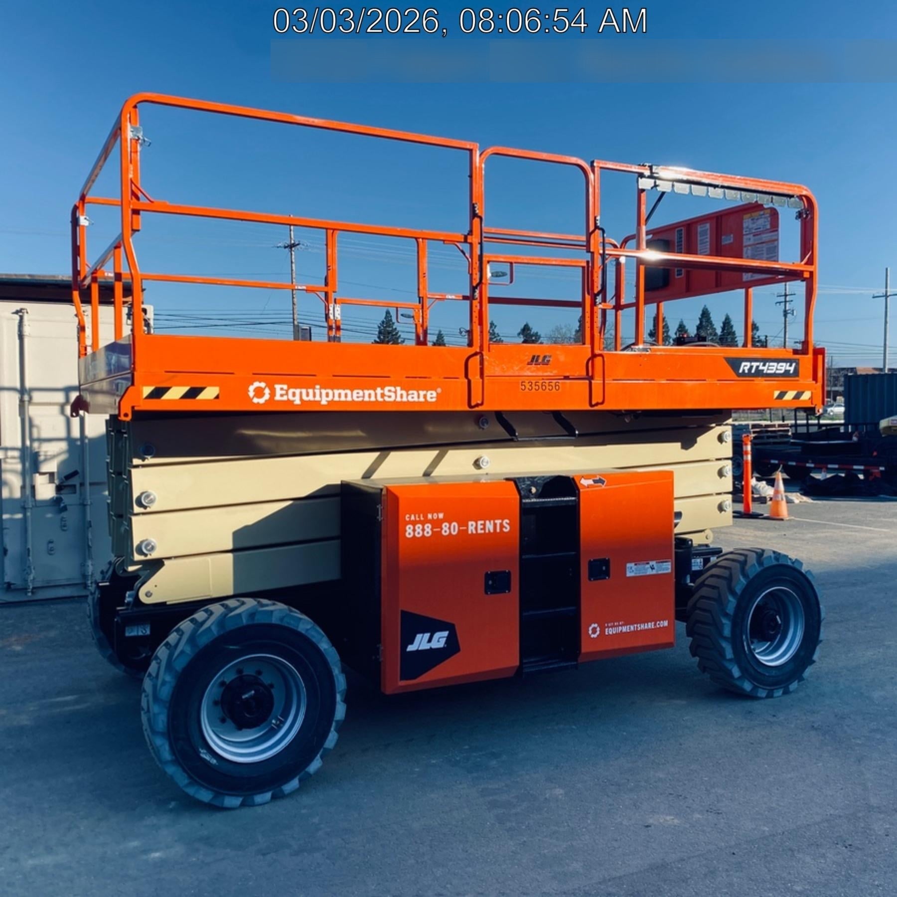 2025 JLG RT4394