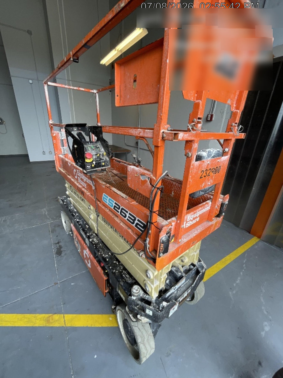 2022 JLG ES2632