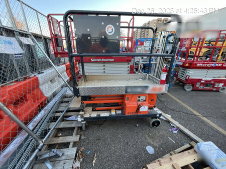 2023 JLG 1030P