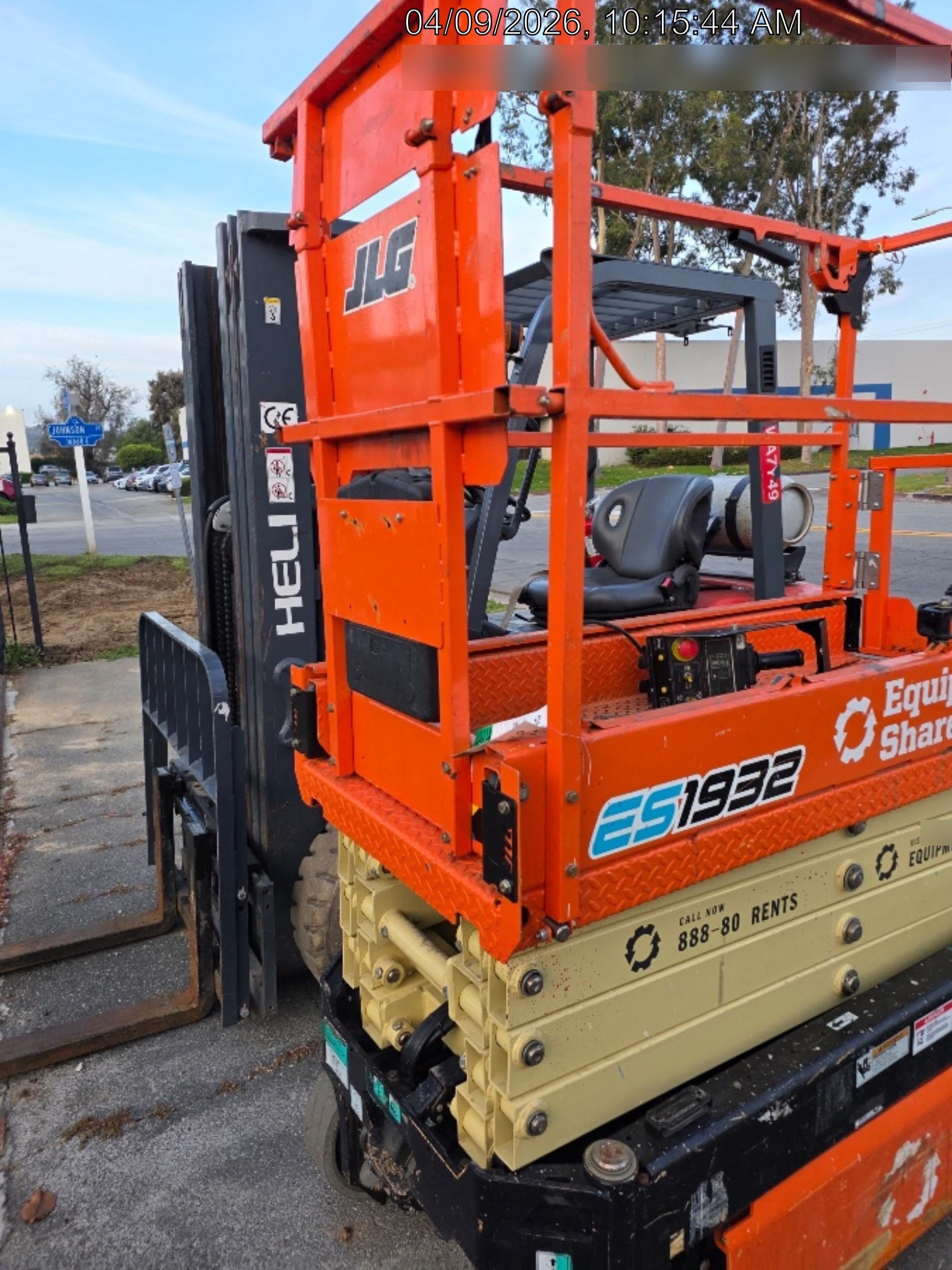 2023 JLG ES1932