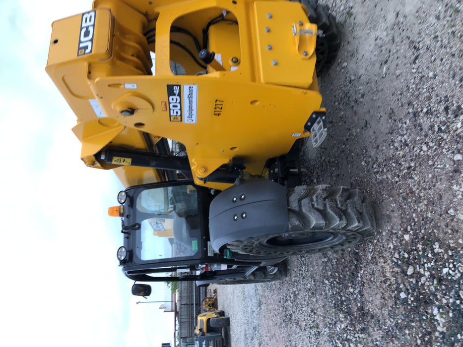 2019 JCB 509-42