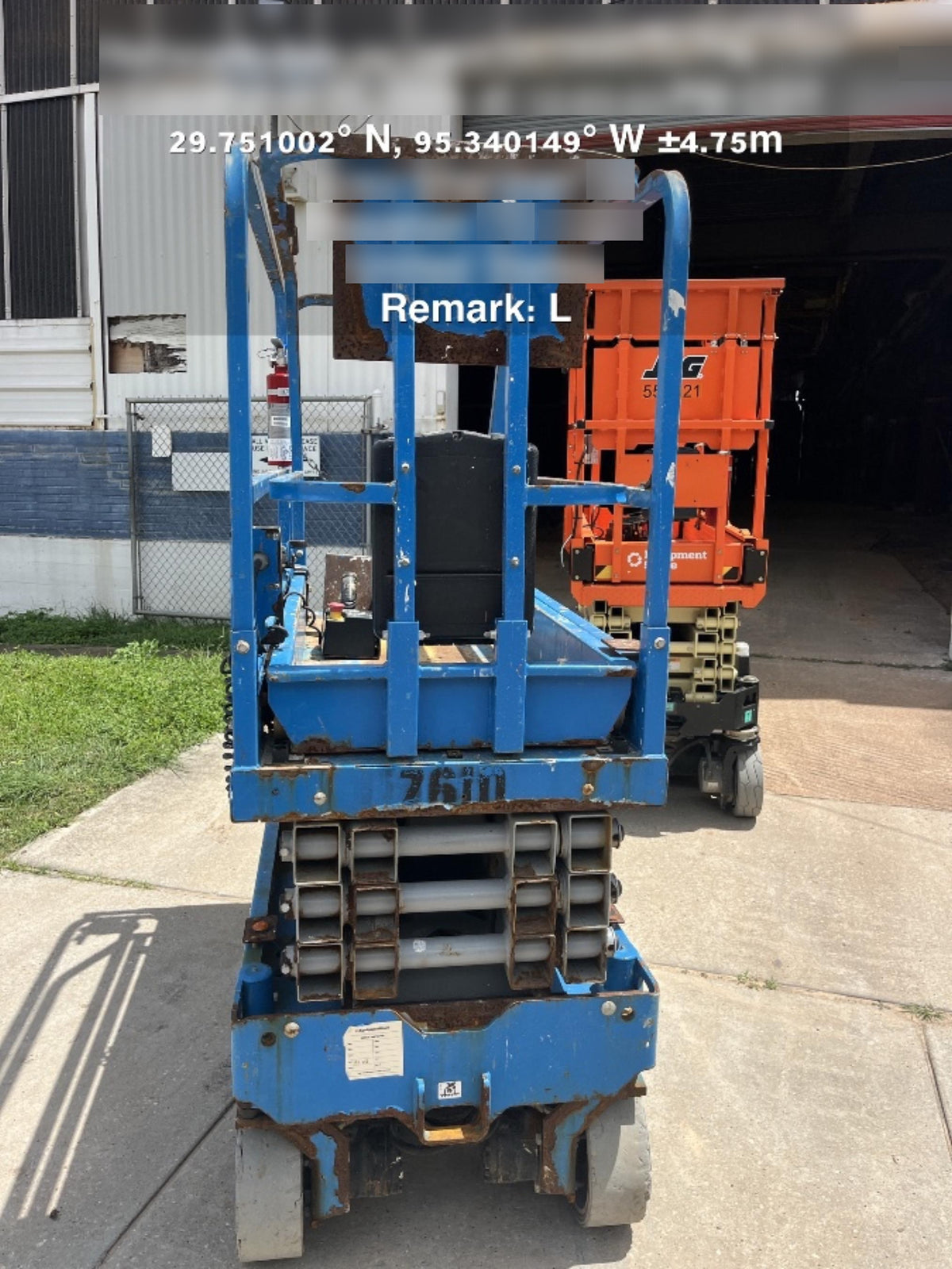 2017 Genie GS-1930 Genie GS-1930 Lift w/Fixed Rail and Chain Entry