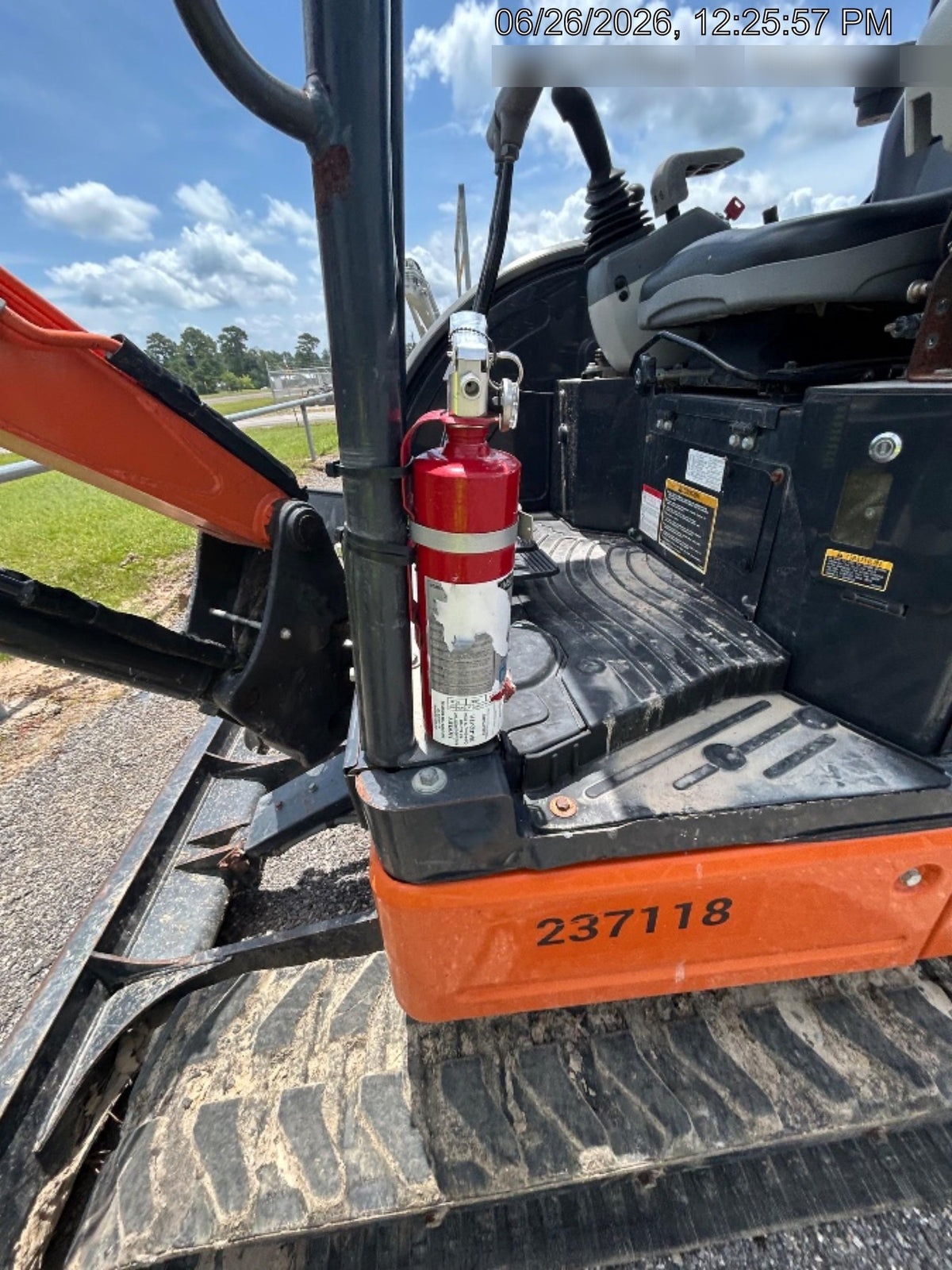 2022 HITACHI ZX26U-5N