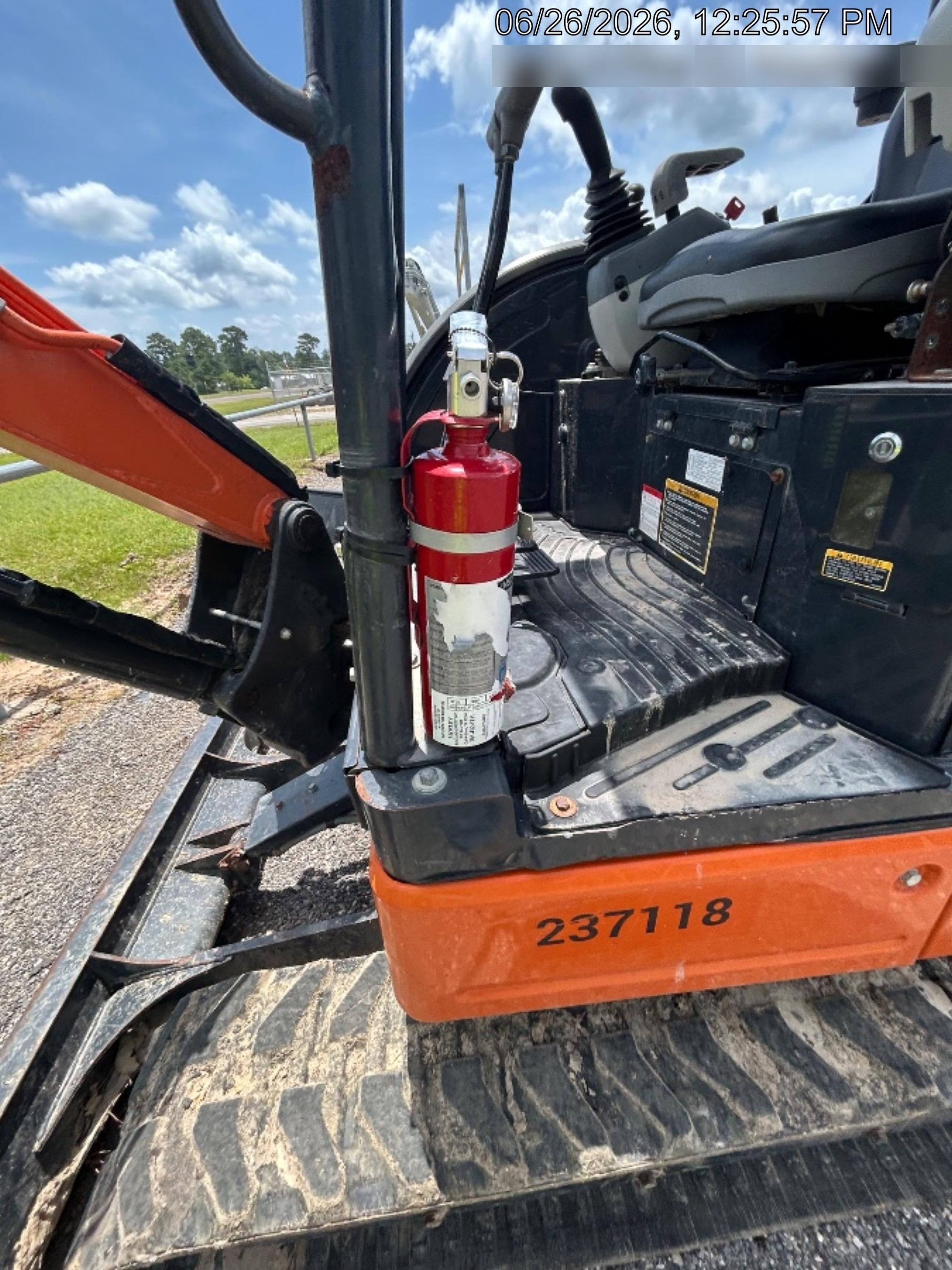 2022 HITACHI ZX26U-5N