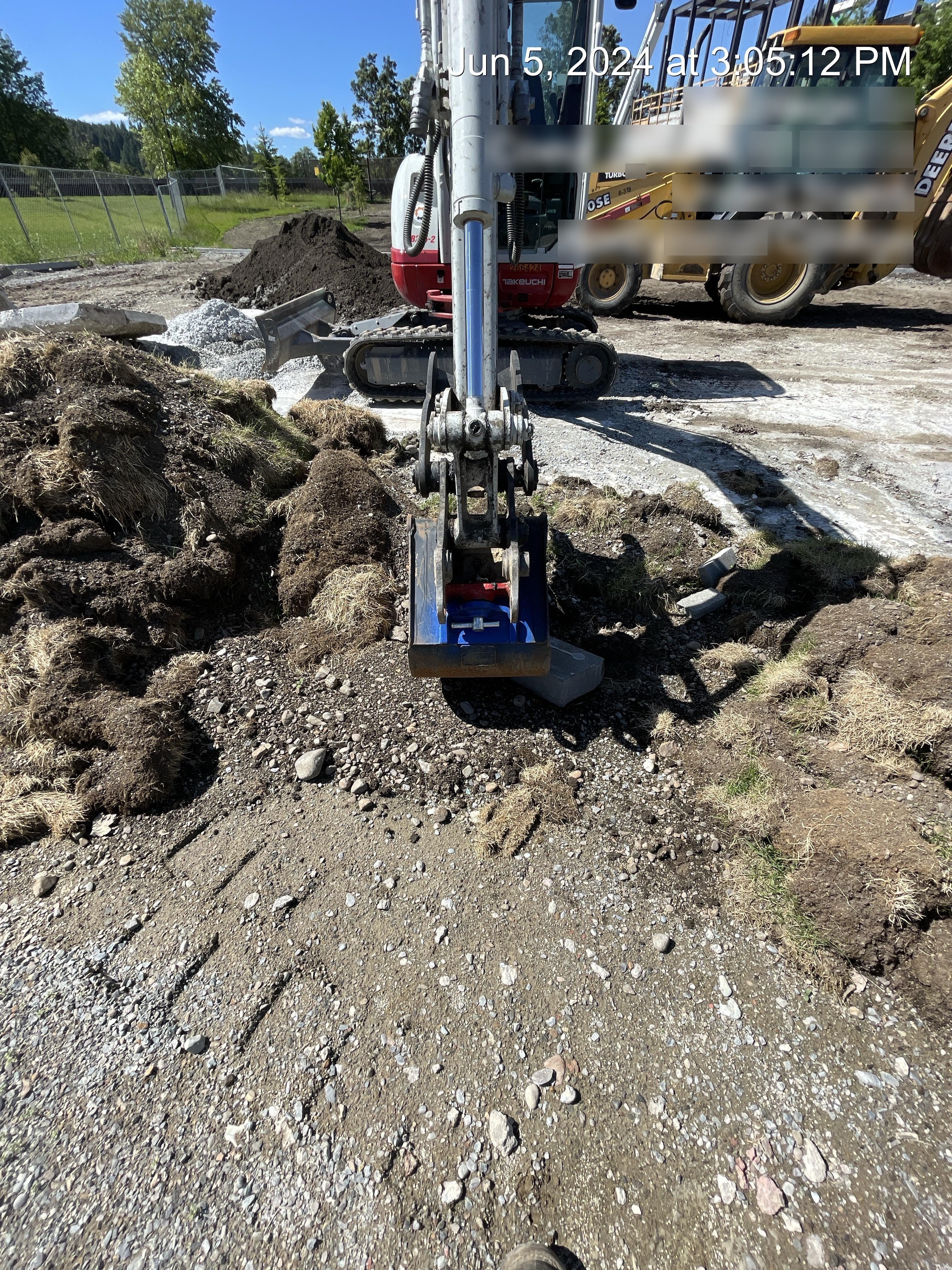 2022 TAKEUCHI TB235-2CR