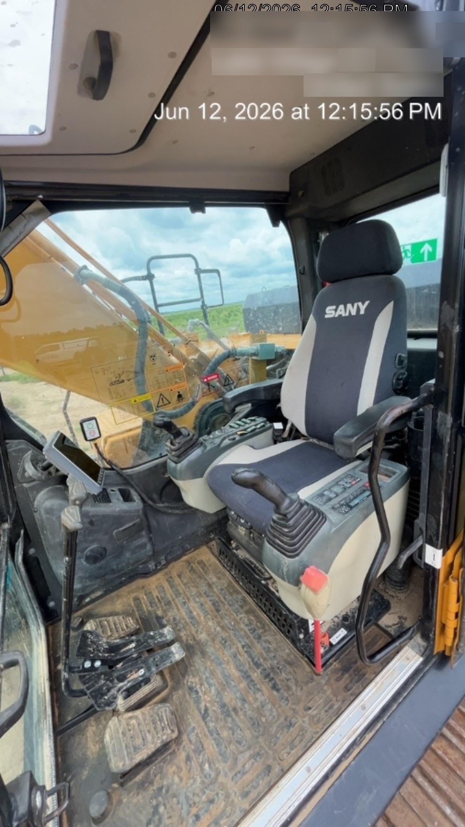 2022 SANY SY265C