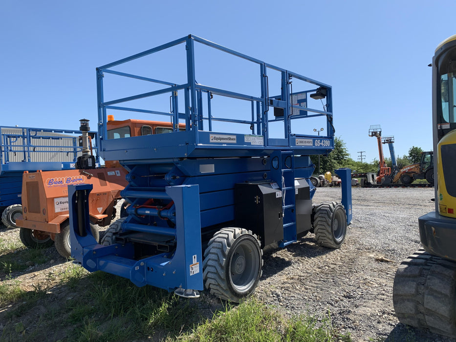 2020 GENIE GS-4390 RT