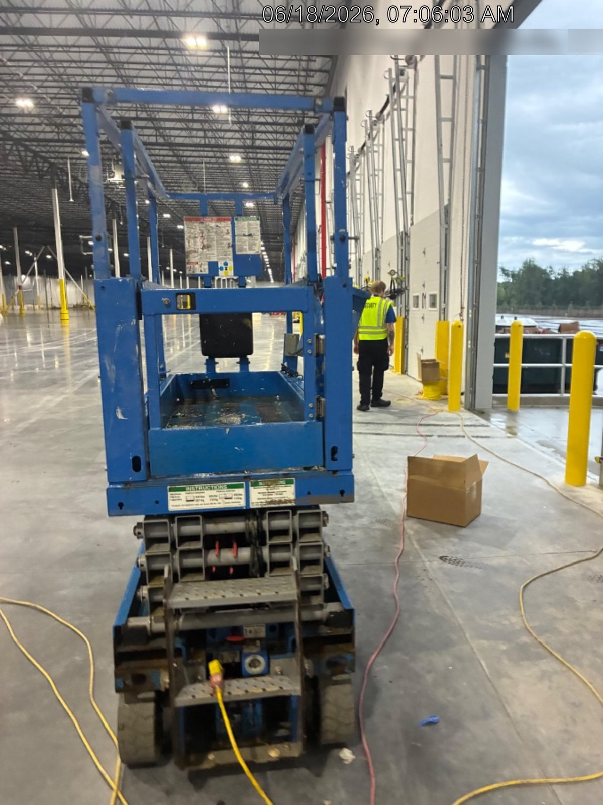 2020 Genie GS-1930 Solid Non Marking Tires, Beacon, Folding rails with half height swing gate, 800W Inverter