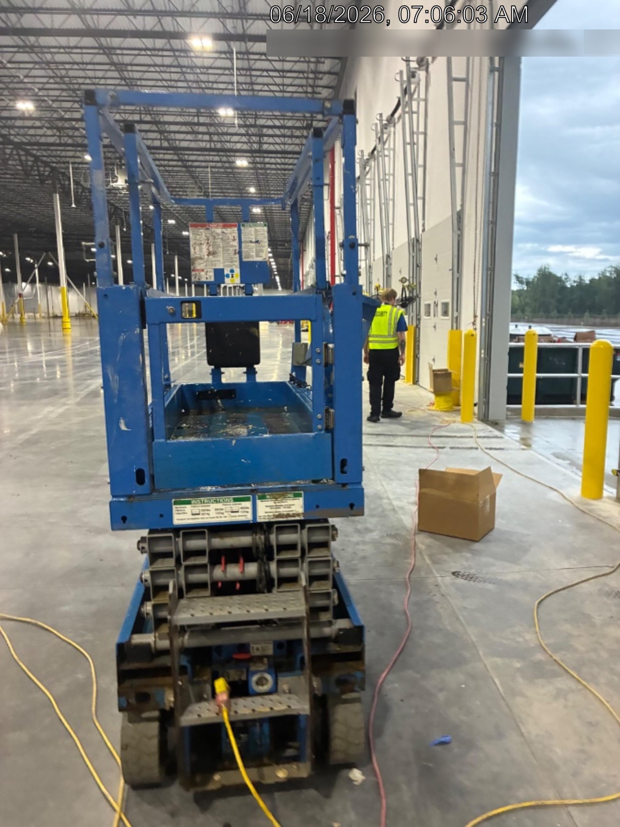 2020 Genie GS-1930 Solid Non Marking Tires, Beacon, Folding rails with half height swing gate, 800W Inverter