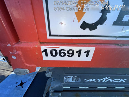 2020 Skyjack SJIII-3219 Solid NM Tires, Half height spring hinged entry gate, Dual Beacons, 800W Inverter