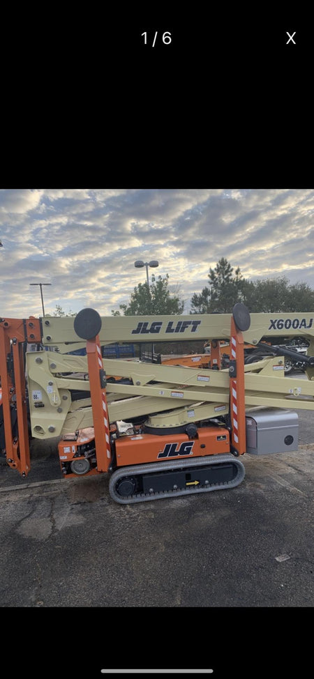 2022 JLG X600AJ