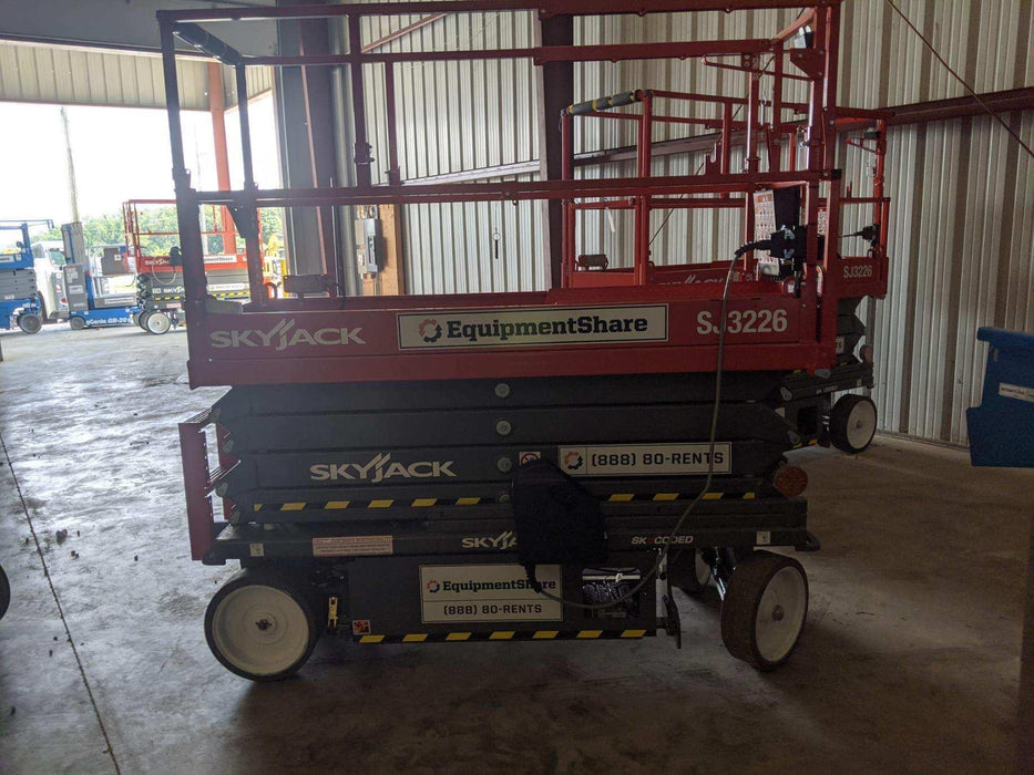 2020 Skyjack SJIII-3226 Solid NM Tires, Half height spring hinged entry gate, Dual Beacons