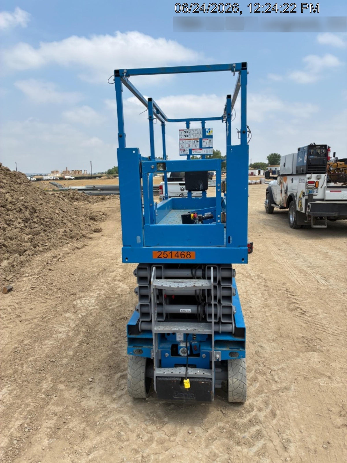 2022 GENIE GS-2632
