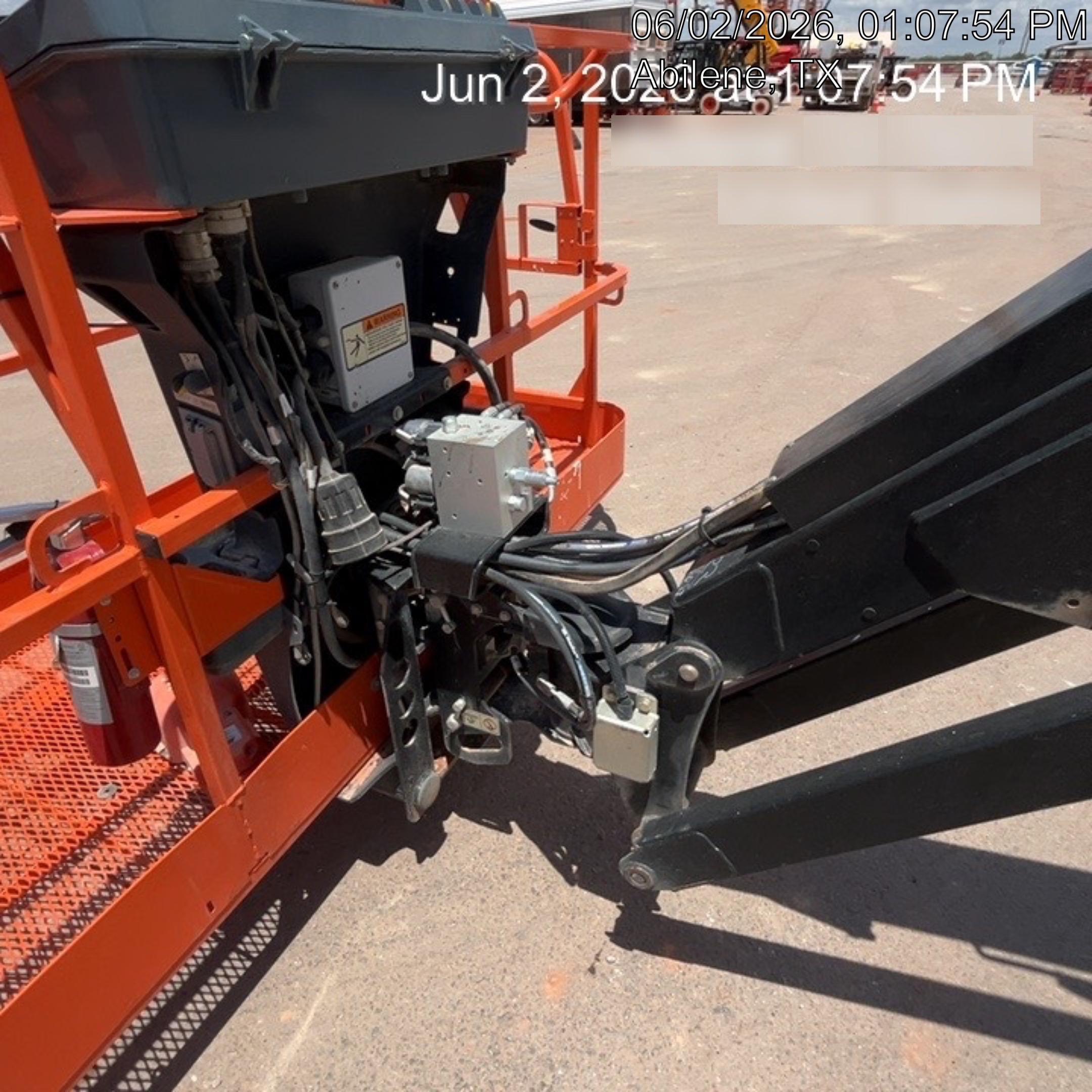 2023 JLG 860SJ