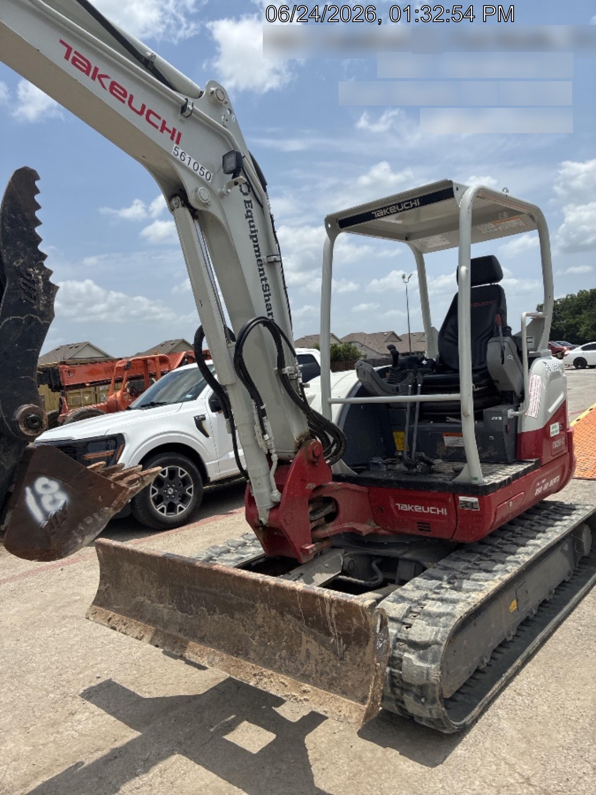 2025 TAKEUCHI TB250-2R