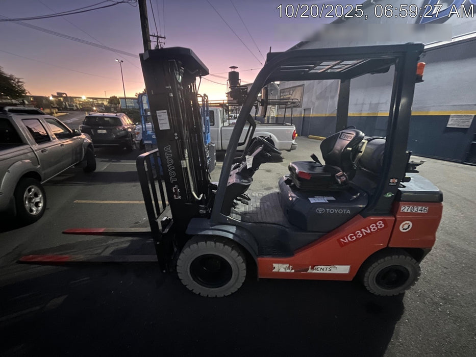 2022 TOYOTA 50-8FGU25