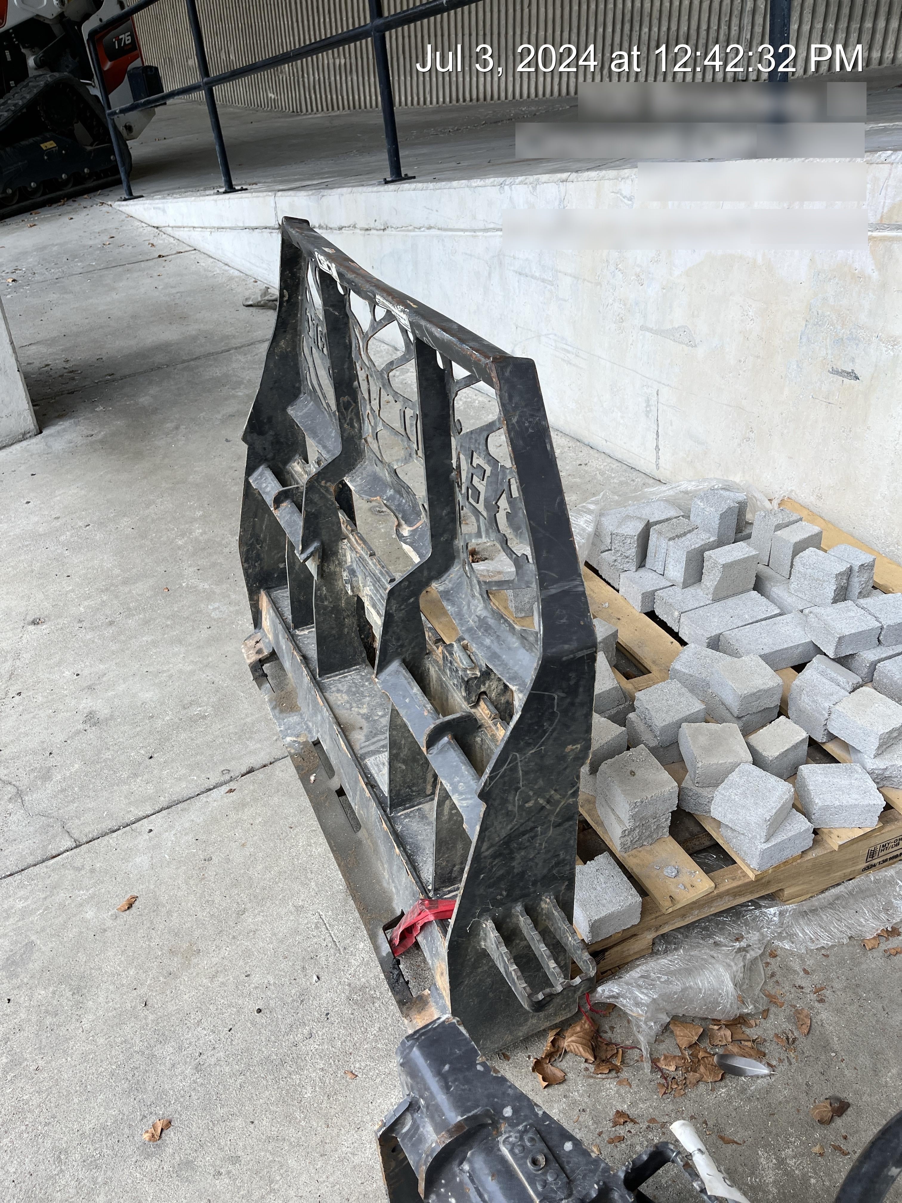 2022 PALADIN 48" Pallet Forks - Paladin