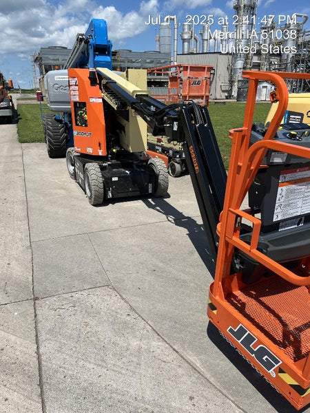 2025 JLG E300AJP