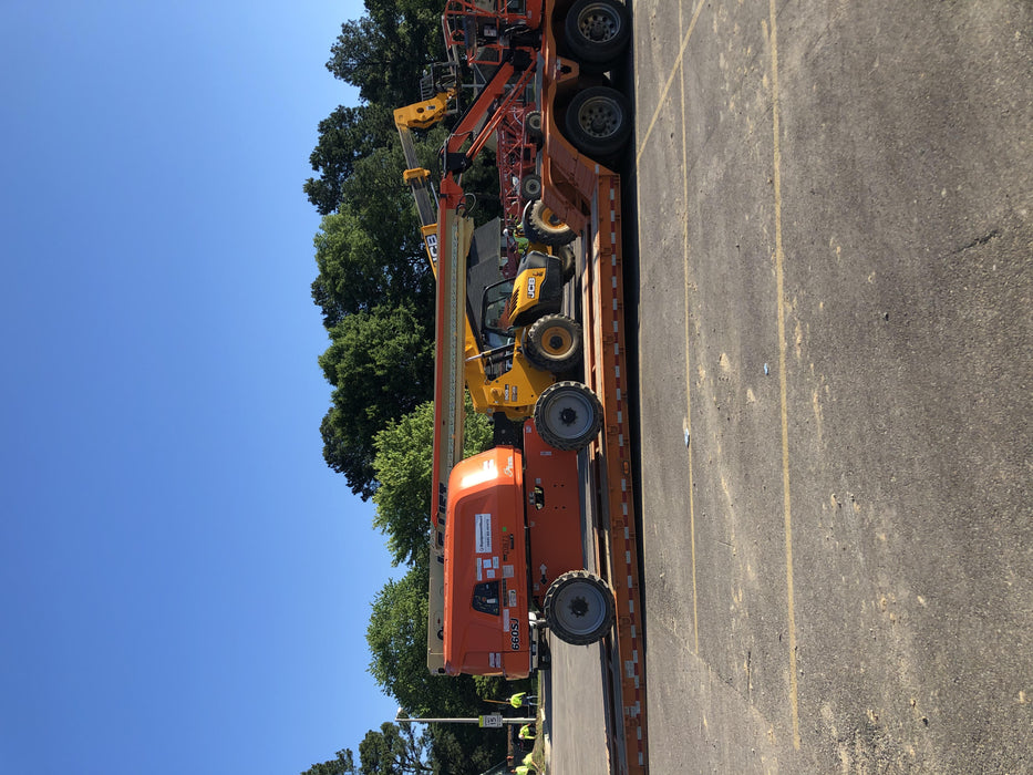 2019 JLG 660SJ