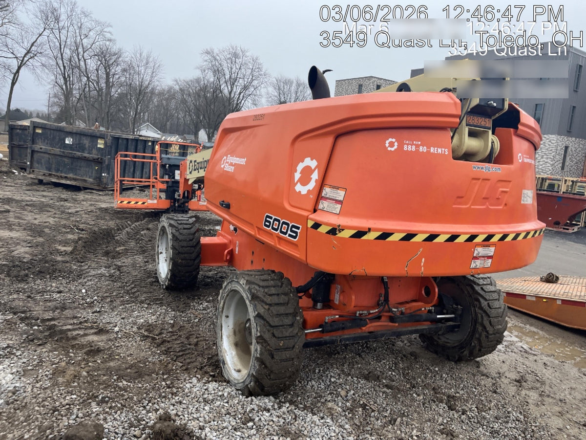 2022 JLG 600S