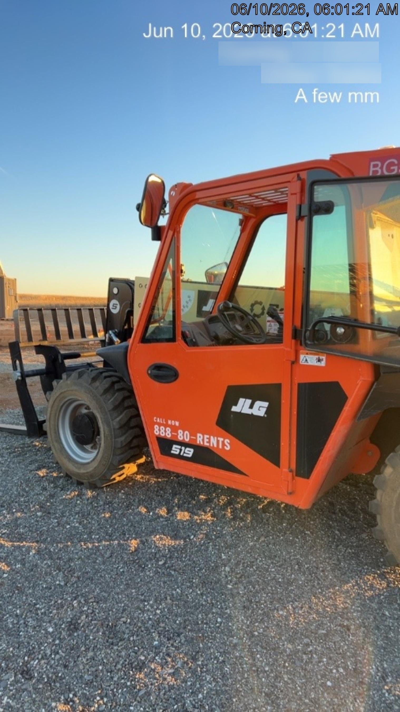 2025 JLG 519