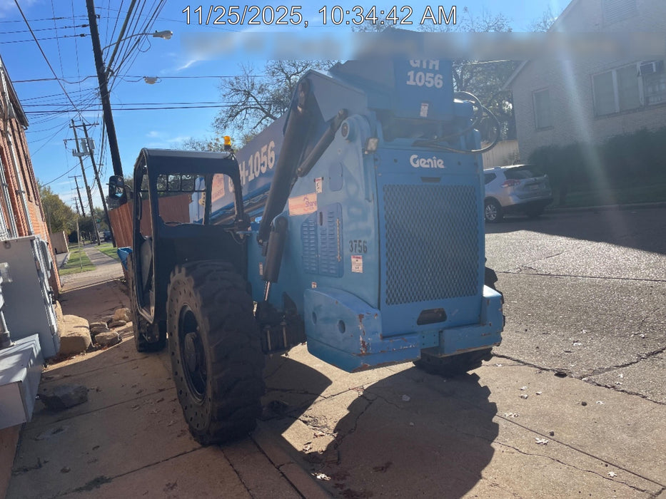 2017 GENIE GTH-1056