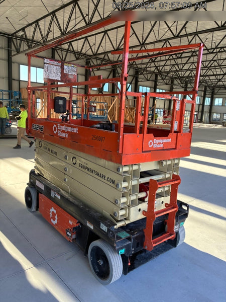 2022 JLG R3246